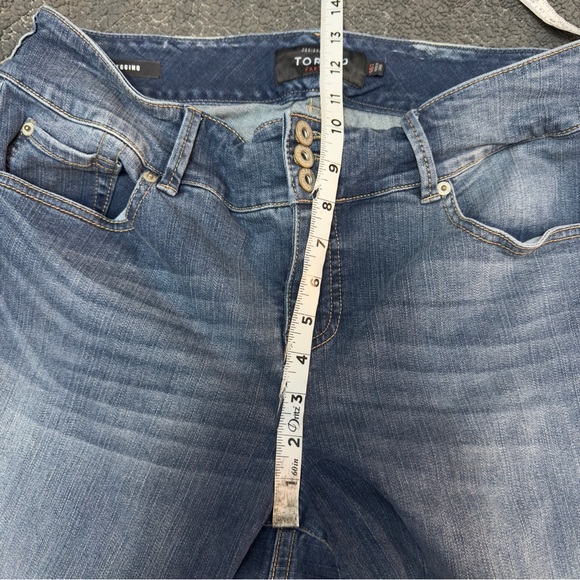 Torrid Blue Jeans, distressed jegging, midrise, tall 16 T - Picture 7 of 8
